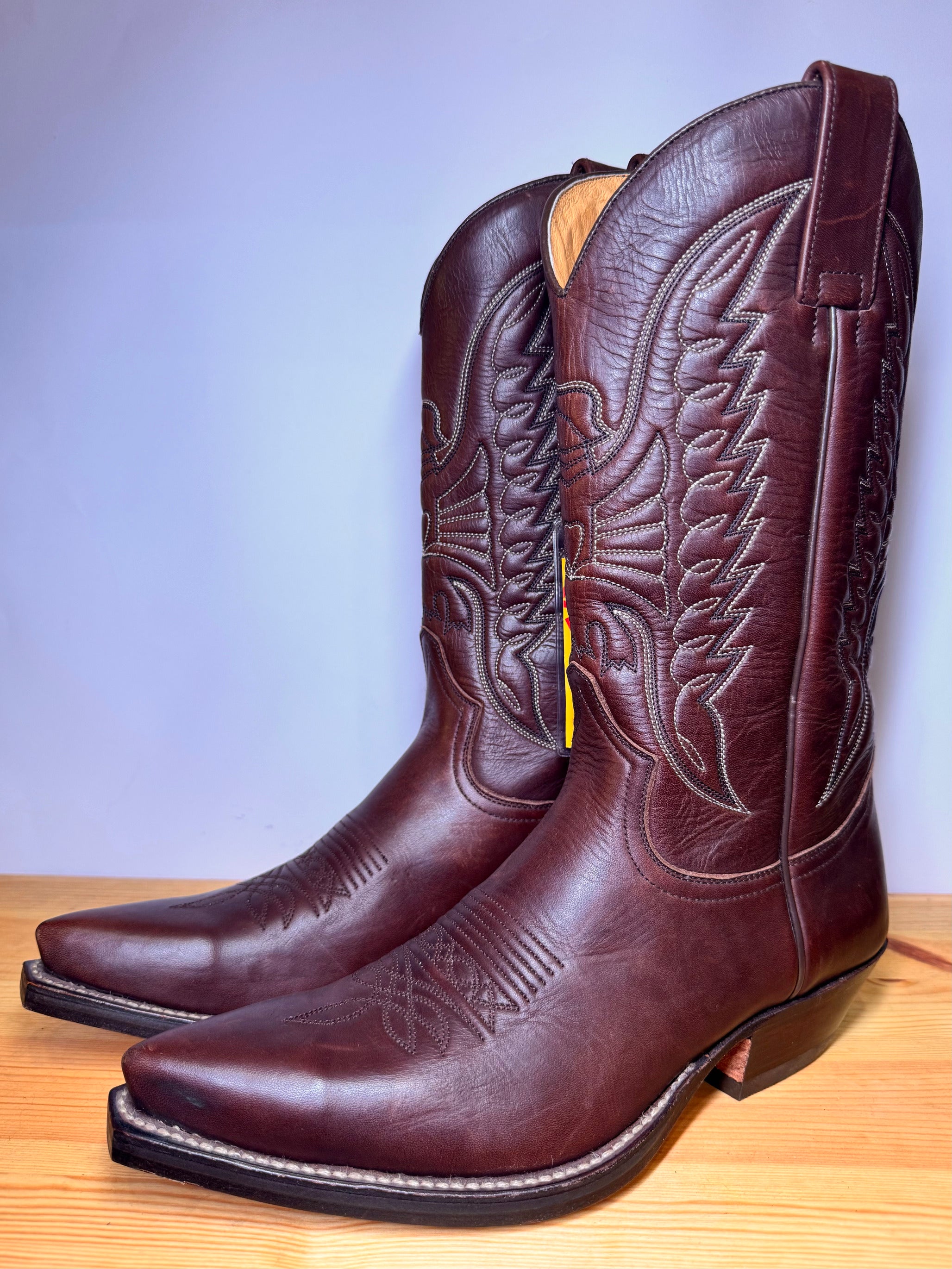 Botas Cowboy Sendra Vintage Marrón – Bordados Alas y Corazón Talla 40 EU