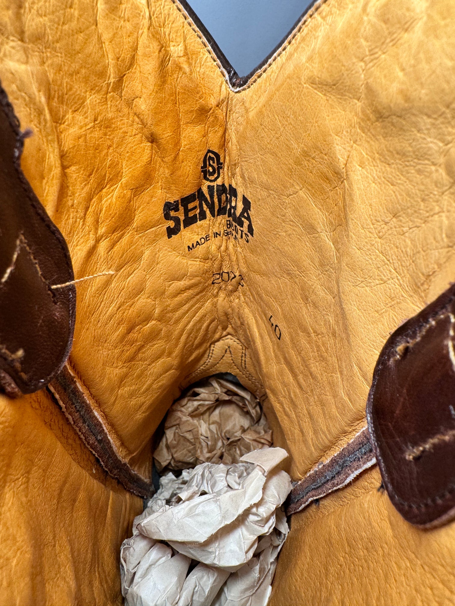 Botas Cowboy Sendra Vintage Marrón – Bordados Alas y Corazón Talla 40 EU