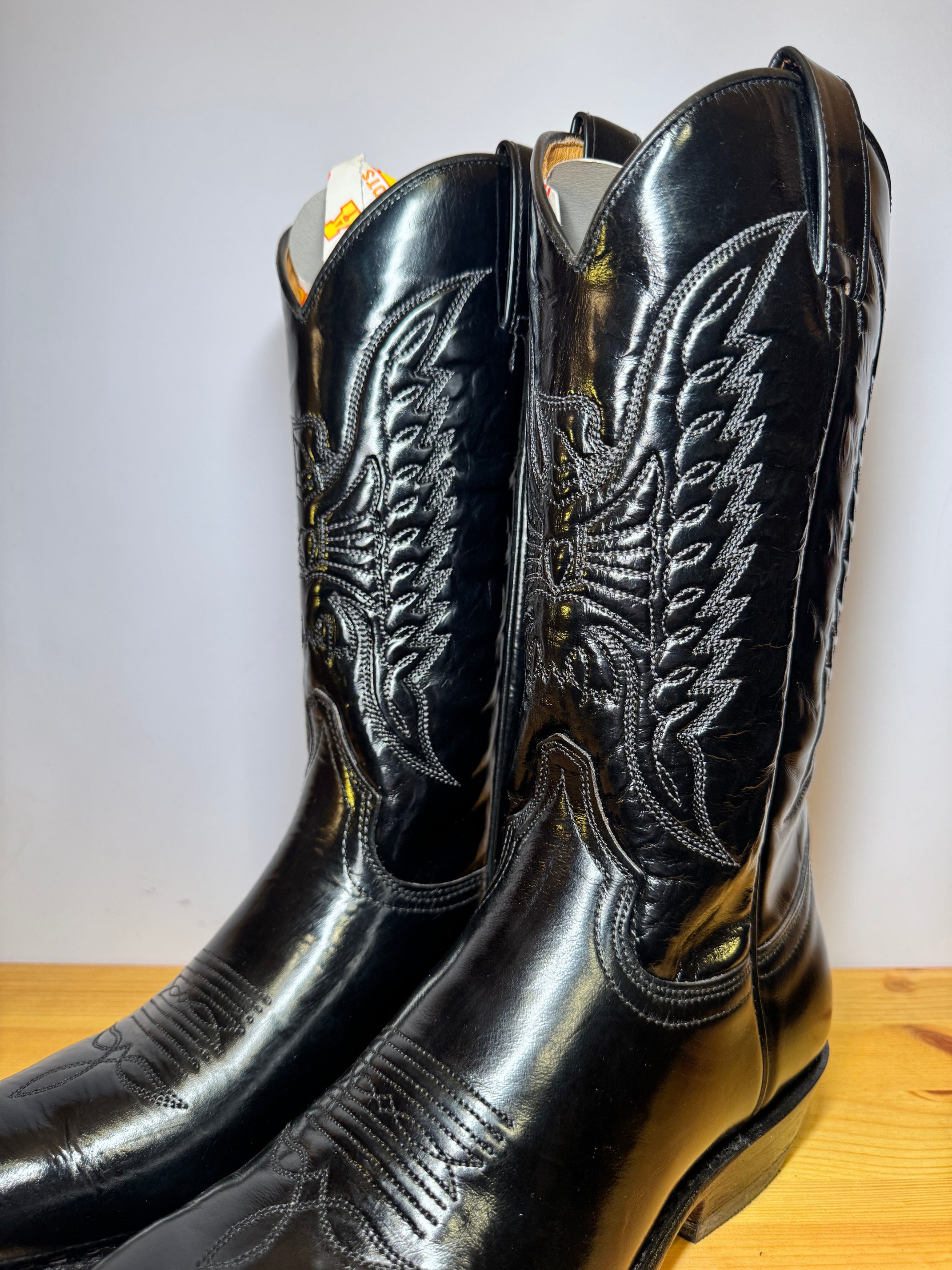 Botas Sendra Cowboy Negras Charol – Piel Premium Talla 39