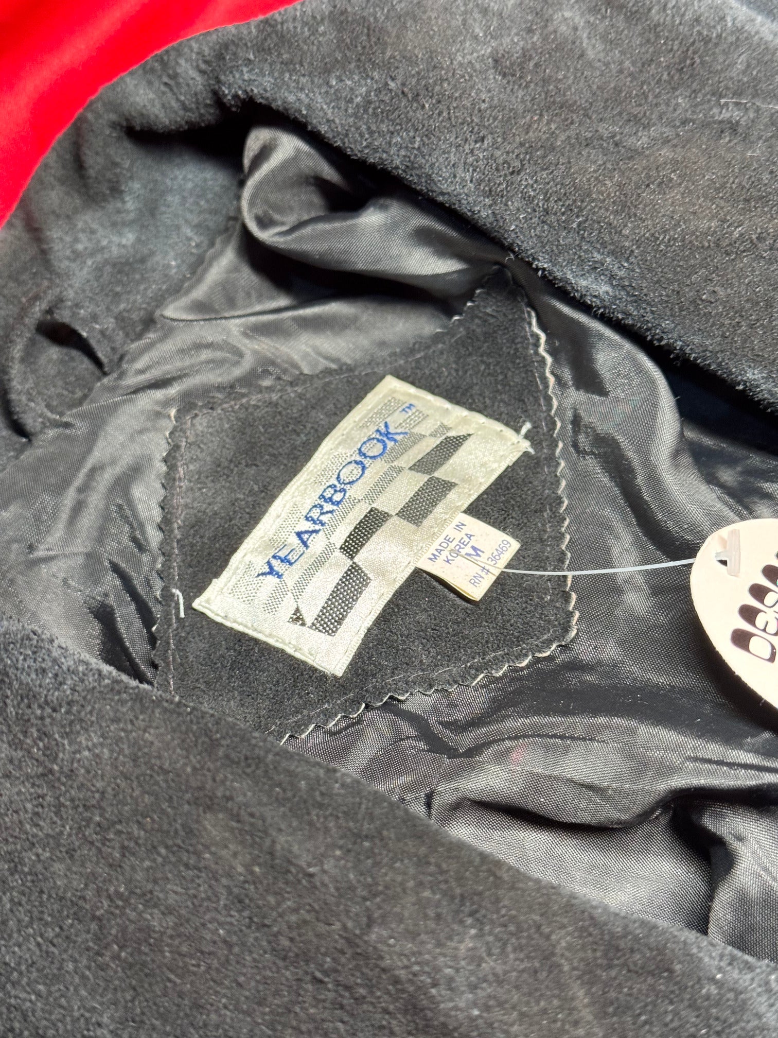 Chaqueta Vintage Yearbook – Flecos de Ante Negro Talla M