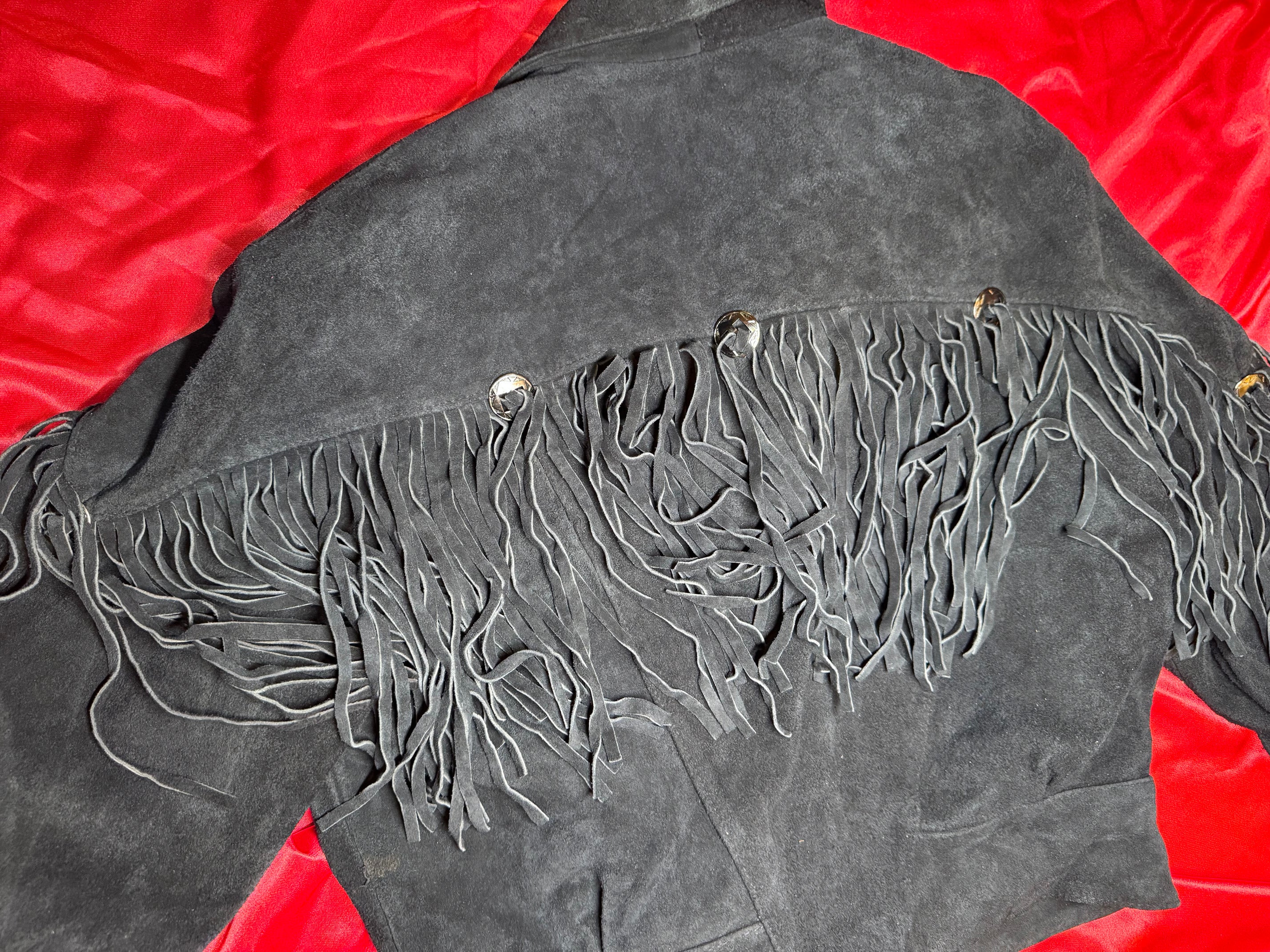 Chaqueta Vintage Yearbook – Flecos de Ante Negro Talla M