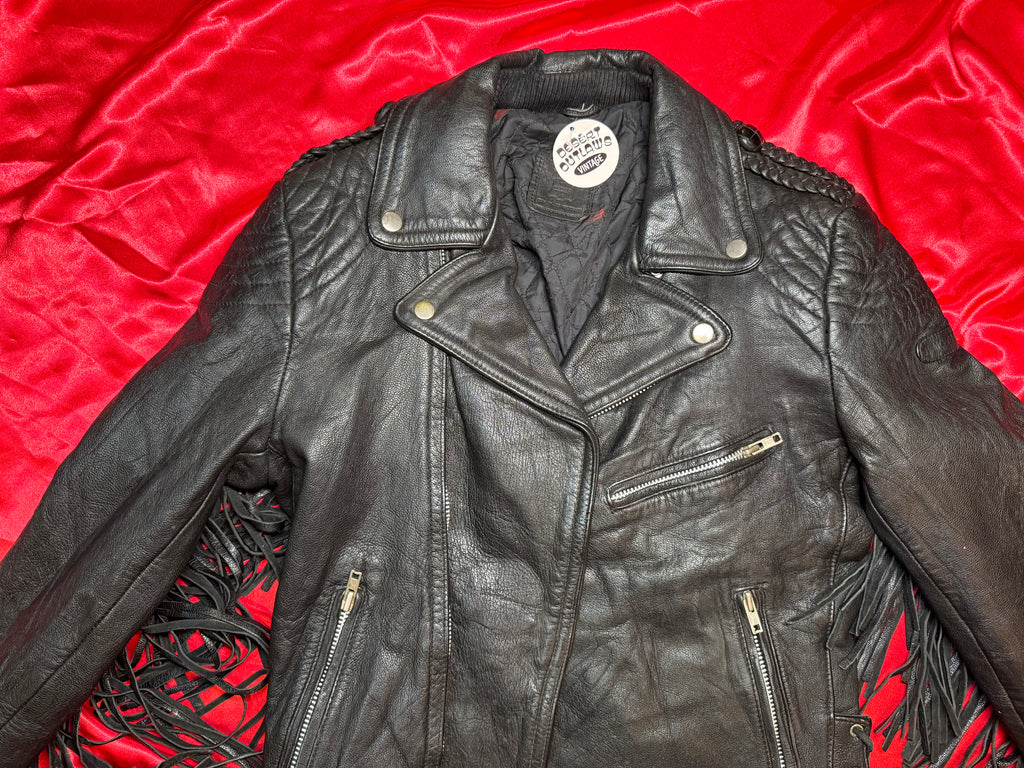 Cazadora Biker Vintage Hein Gericke – Flecos y Tachuelas Piel Negra Talla M