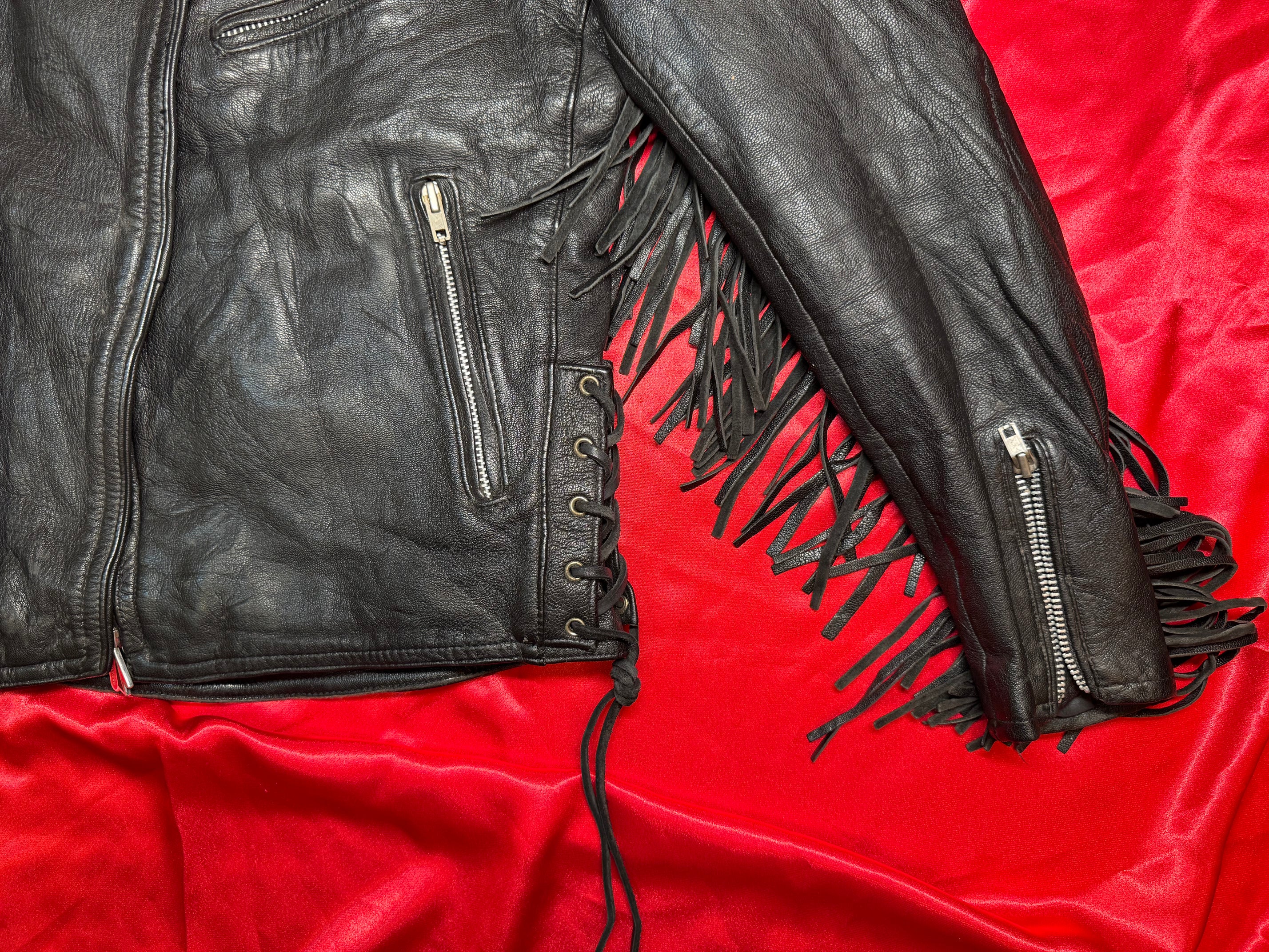 Cazadora Biker Vintage Hein Gericke – Flecos y Tachuelas Piel Negra Talla M