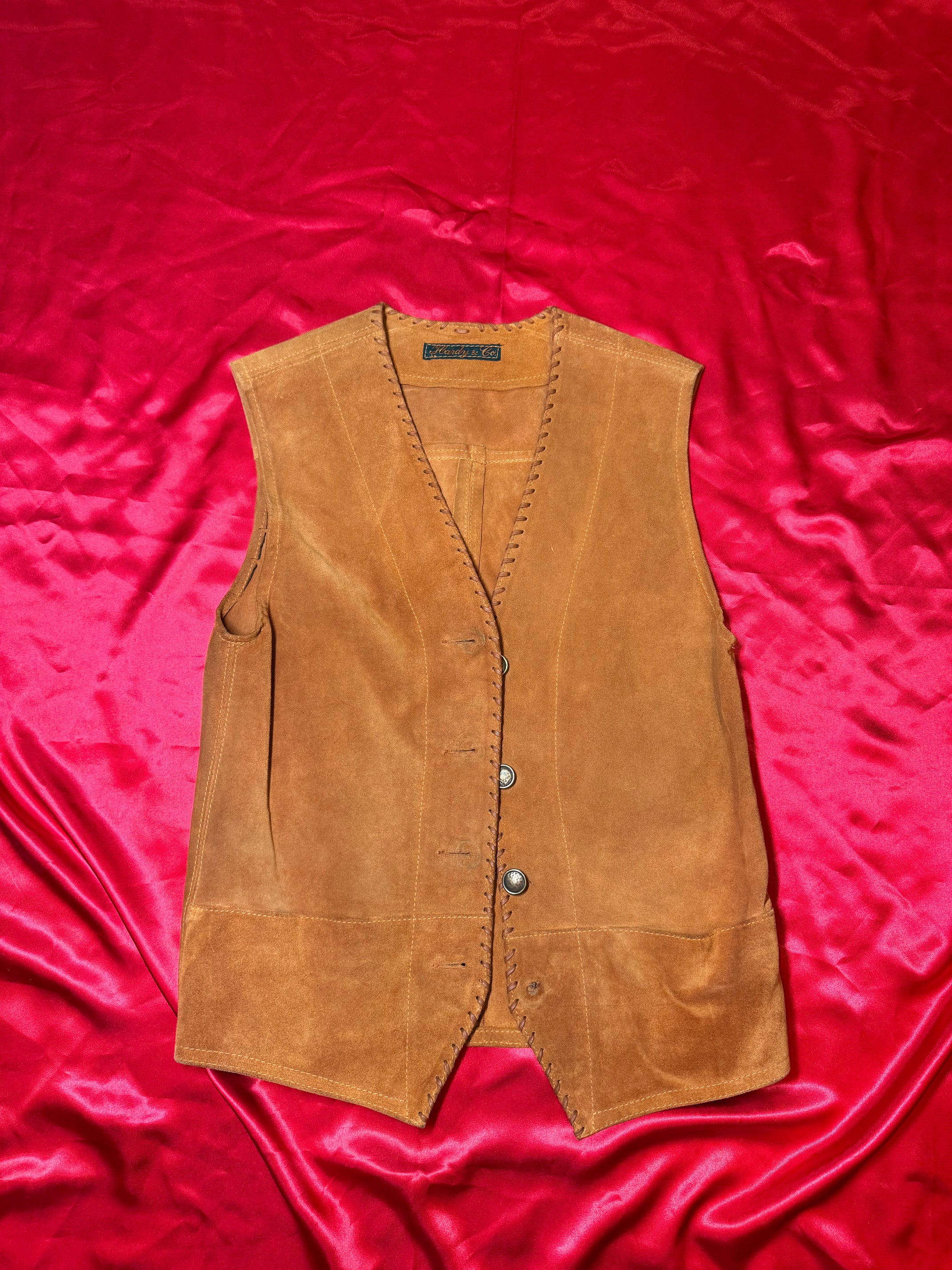 Chaleco Western Vintage Hardy & Co. – Ante Marrón Camel Artesanal | Talla M
