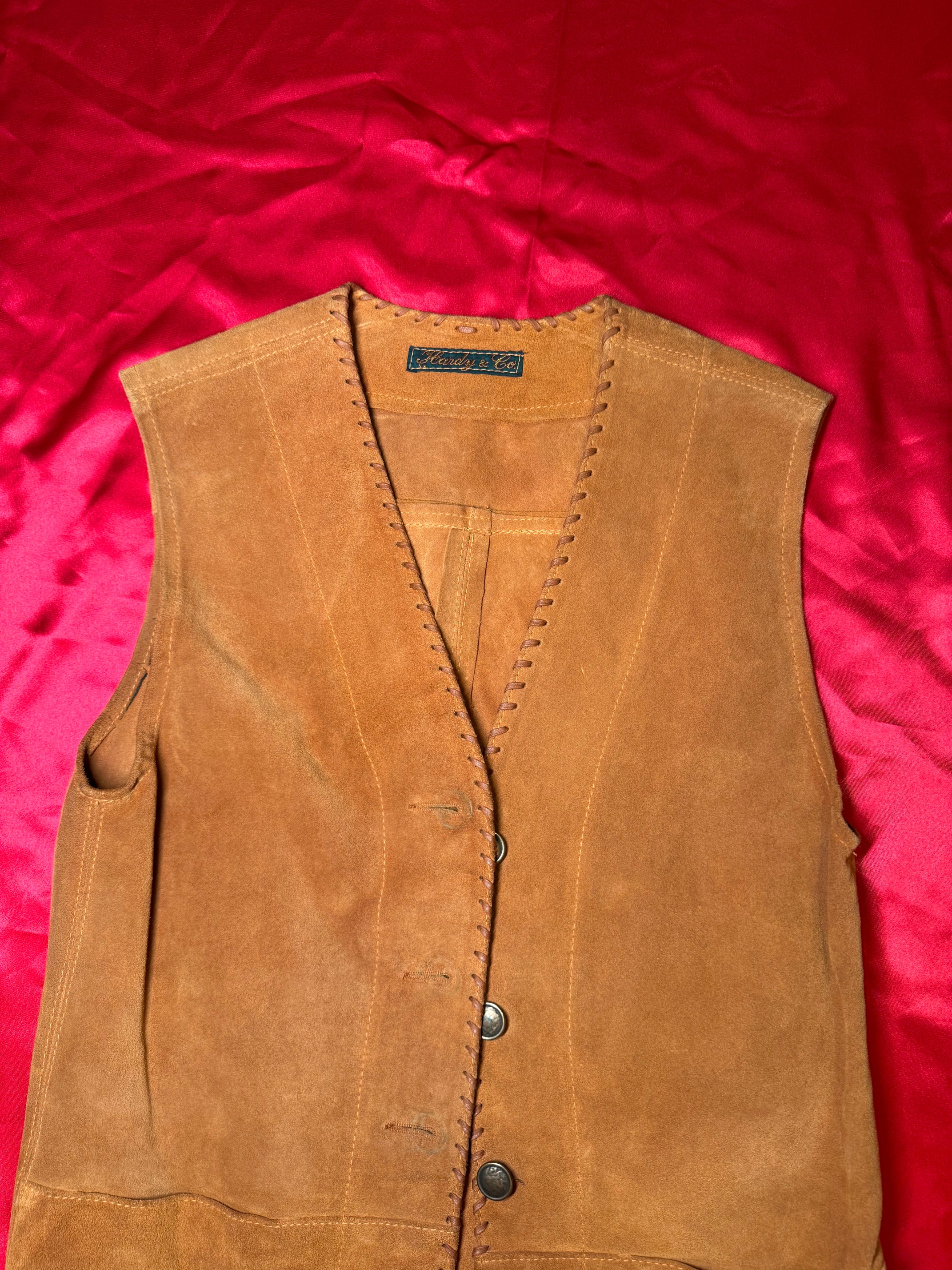 Chaleco Western Vintage Hardy & Co. – Ante Marrón Camel Artesanal | Talla M