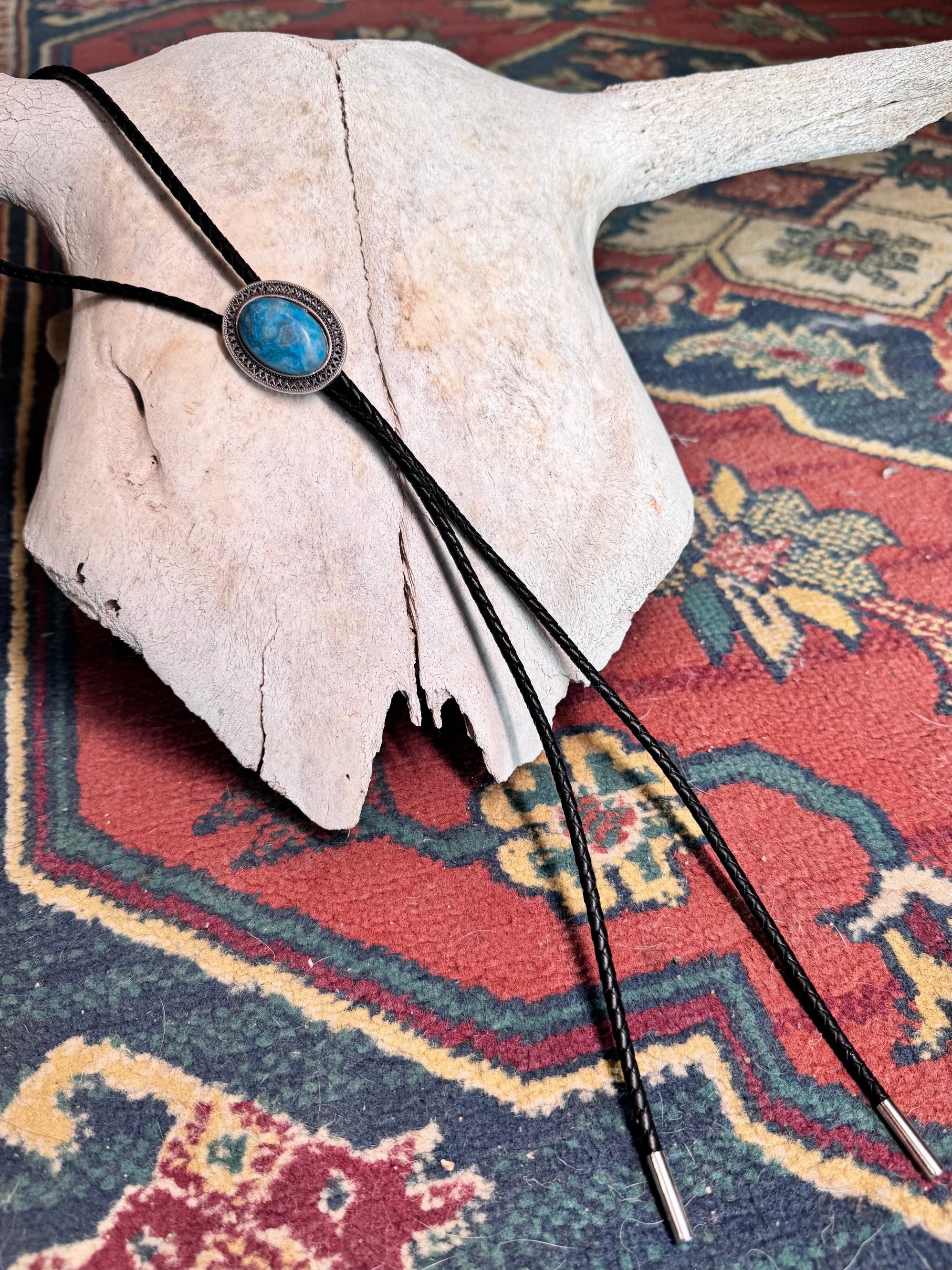 Bolo Cowboy de Cuero Trenzado con Piedra Natural