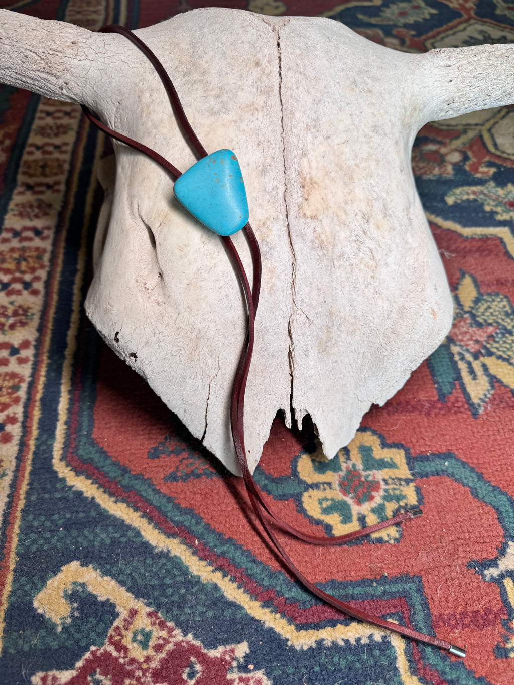 Bolo Cowboy de Cuero Marrón con Piedra Turquesa