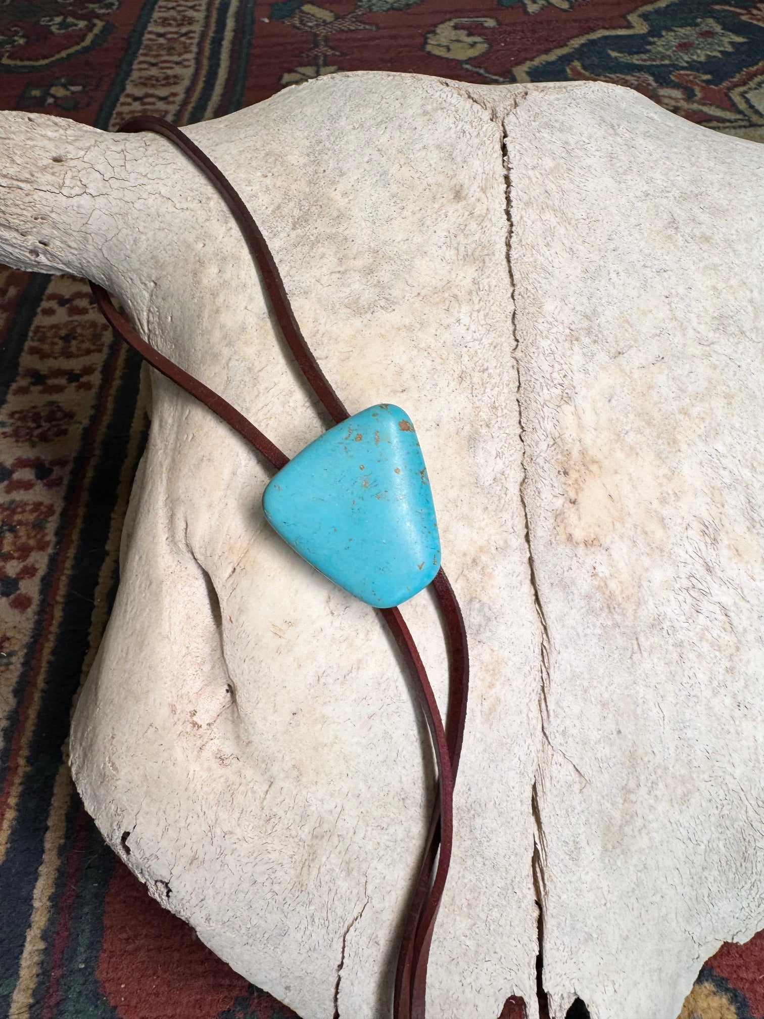 Bolo Cowboy de Cuero Marrón con Piedra Turquesa