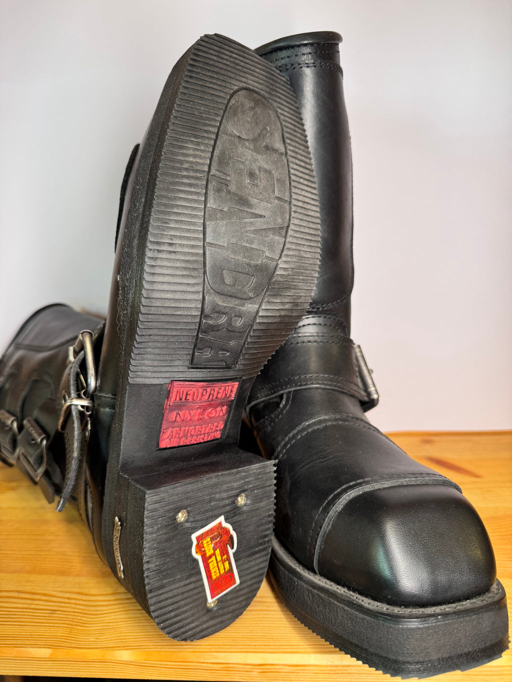 Botas Biker Sendra Negras Edición Limitada 90s con Punta de Acero Talla 42