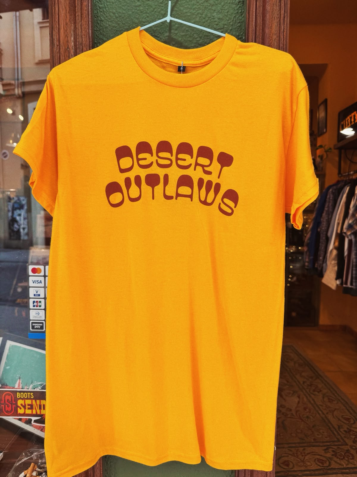 Camiseta Desert Outlaws